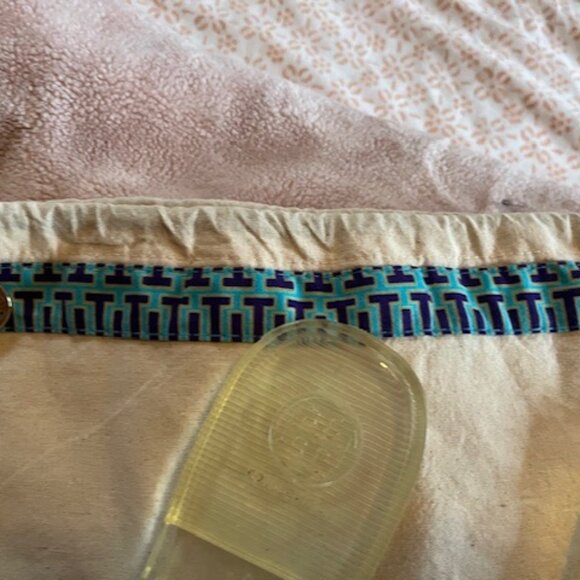 Tory Burch  Mini Miller Jelly Thong Sandals Sz 8 Dustbag - Picture 16 of 16